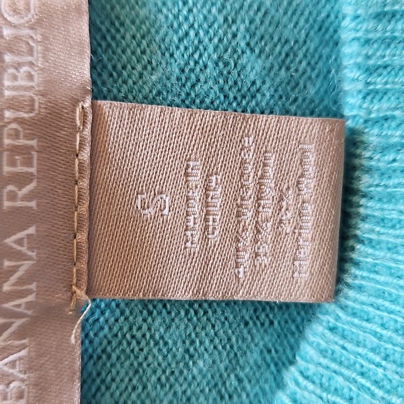 Banana Republic Aqua Sweater Size S - Picture 5 of 5